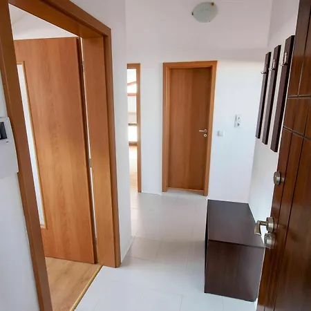 Ruby Tower Apartament *