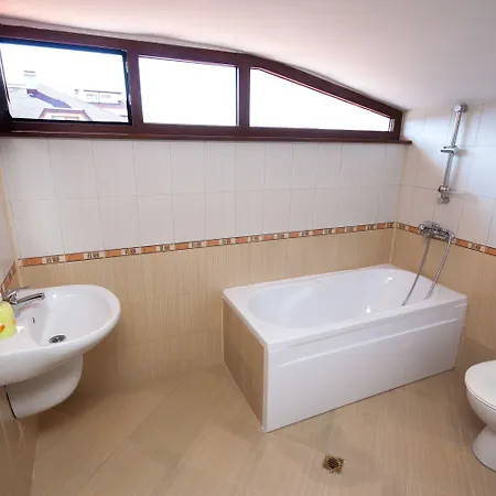 Ruby Tower Хотел