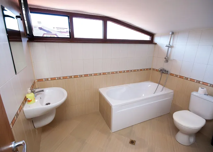 Ruby Tower Szálloda